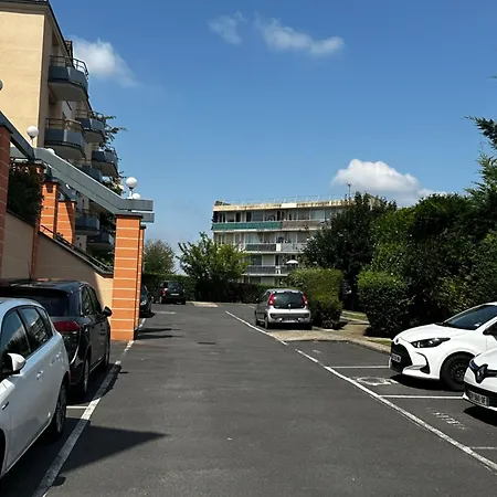 Spacieux 25 Min Paris Apartament